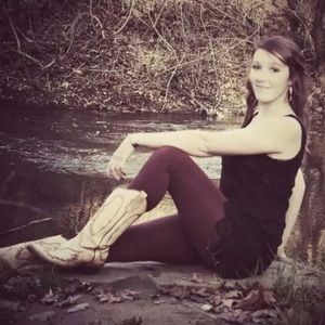 Meet your Posher, Bryana